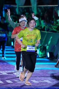 BIB: 4676
                            <button type="button" onclick="openModal(26224586)" class="btn btn-primary btn-sm float-right btn-popup" data-toggle="modal" data-target=".modal-high-quality">
                        <i class="fas fa-shopping-cart"></i> Add to Cart
                    </button>
                                            <button type="button" onclick="isThisMe(26224586, true)" class="btn btn-success btn-sm float-right btn-popup btn-isme hidden" data-toggle="tooltip" data-placement="bottom" title="นี่คือรูปของคุณใช่ไหม คลิกที่นี่เพื่อเอาเข้าอัลบั้ม">
                        <i class="fas fa-plus"></i> Add to album
                    </button>
                    <button type="button" onclick="isThisMe(26224586, false)" class="btn btn-warning btn-sm float-right btn-popup btn-isnotme hidden">
                        <i class="fas fa-ban"></i> Remove from album
                    </button>